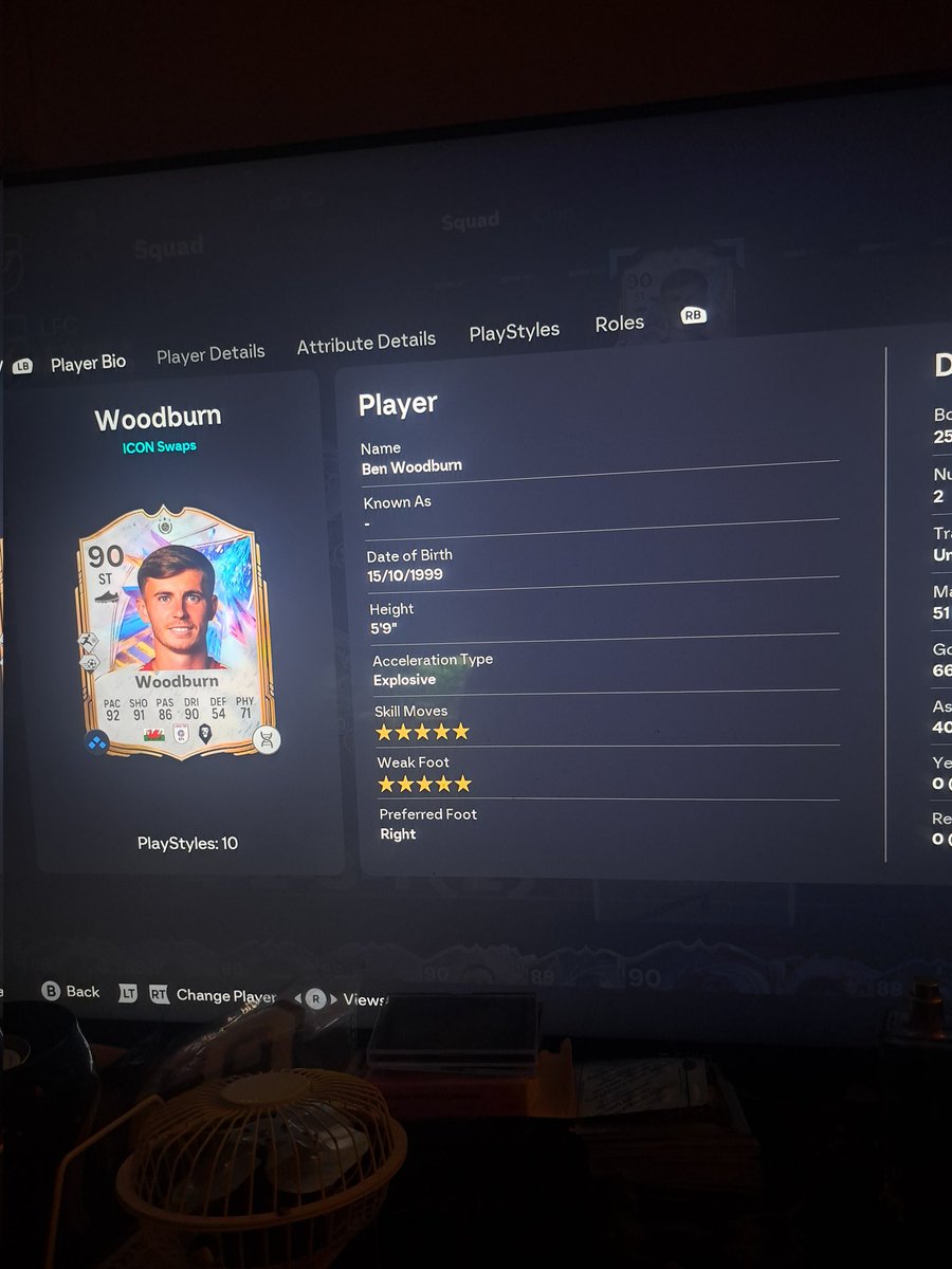 Joshuahero1234's tweet photo. @LFC_Laith You running a liverpool PnP? Honestly the only reason I still play lmao, ben woodburn has been my favourite player to evo https://t.co/LsC6tOcSx7