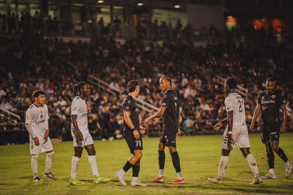 Mohamed Omar tweet media