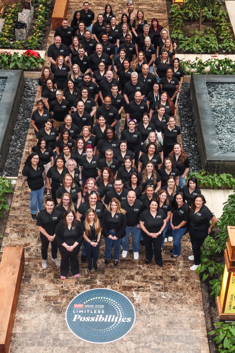StephChilihead's tweet photo. @Chilis and Women’s Foodservice Forum: what an amazing inspirational week of leadership development! We are #WFFLimitless! https://t.co/gLWzTvEmZS
