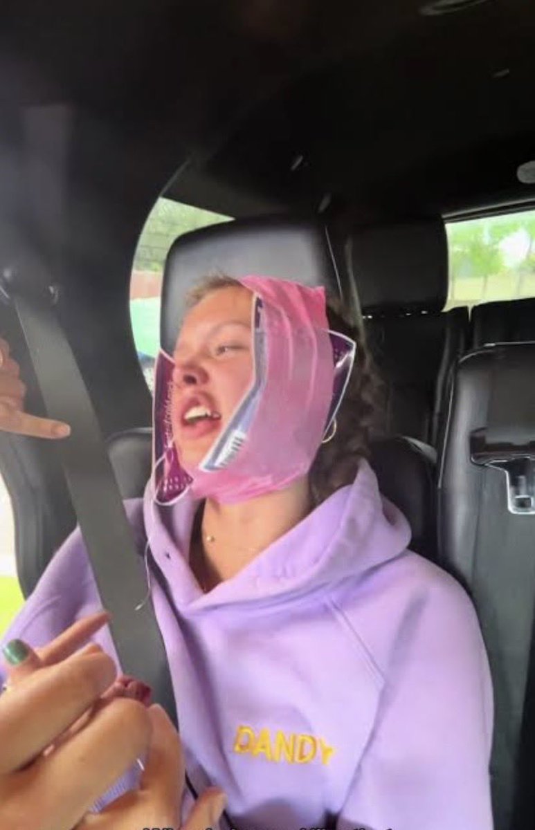 𝒽ℴ𝓉 𝓋𝒶𝓁𝒸𝒶𝓃ℴ tweet media