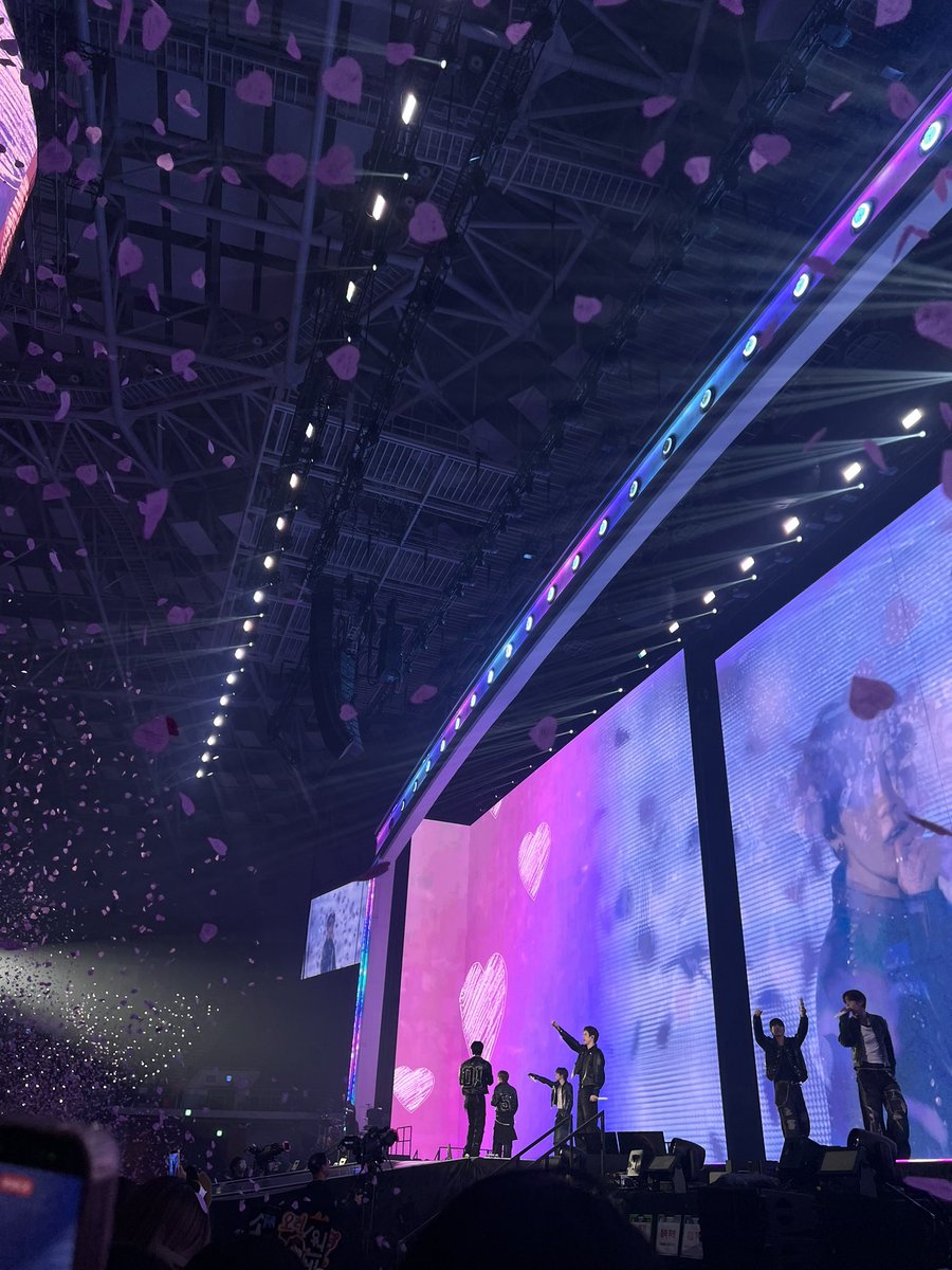 요뜨 tweet media