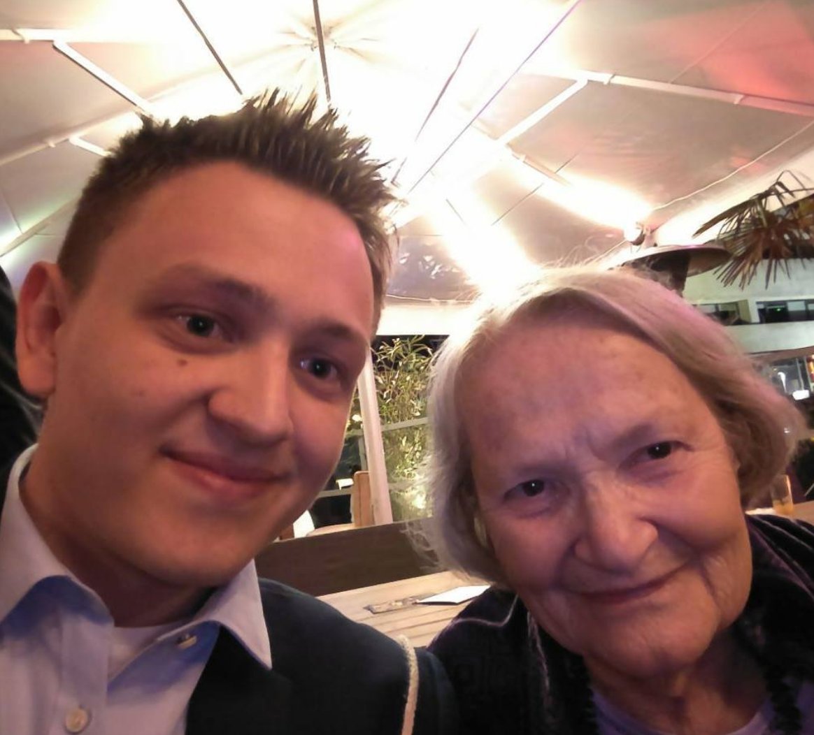 CreepyPastaPunch 💙💛 tweet media