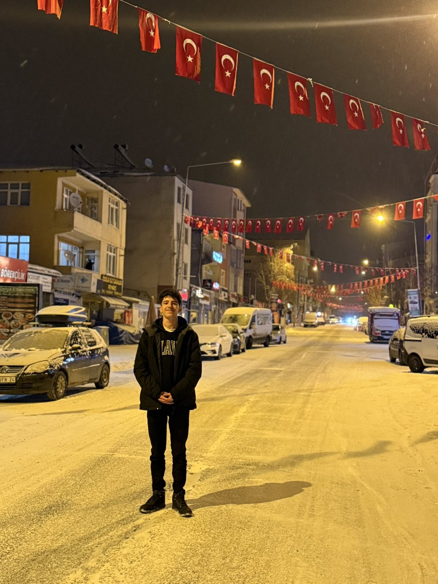 Kar ile Al Bayrağın Bütünlüğü ❄️🇹🇷
06 Mart 2026