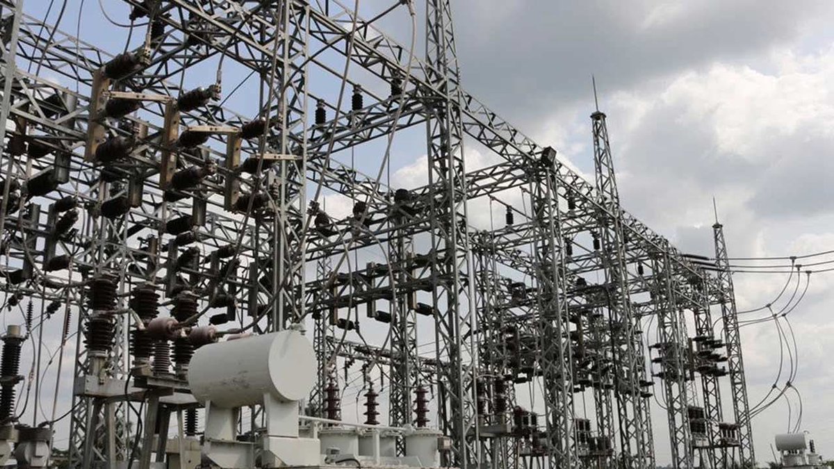 OyoNews1's tweet image. Nigerians, the conditions of the power grid has degraded even further. Where is your area, and how good/bad the light there?

#electricity | #bayoadelabu |#Ibadan |#oyonews