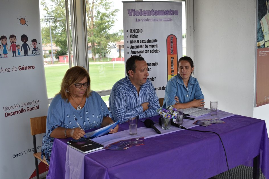 C.W.33 RADIO FLORIDA tweet media