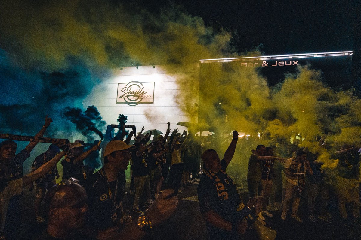 SolaryUltras's tweet photo. Solary est champion de LFL
Royals 212 existe depuis 2022, merci pour tous ces moments passés ensemble
💛💙 #SLYWIN https://t.co/3Mdwr2mun3