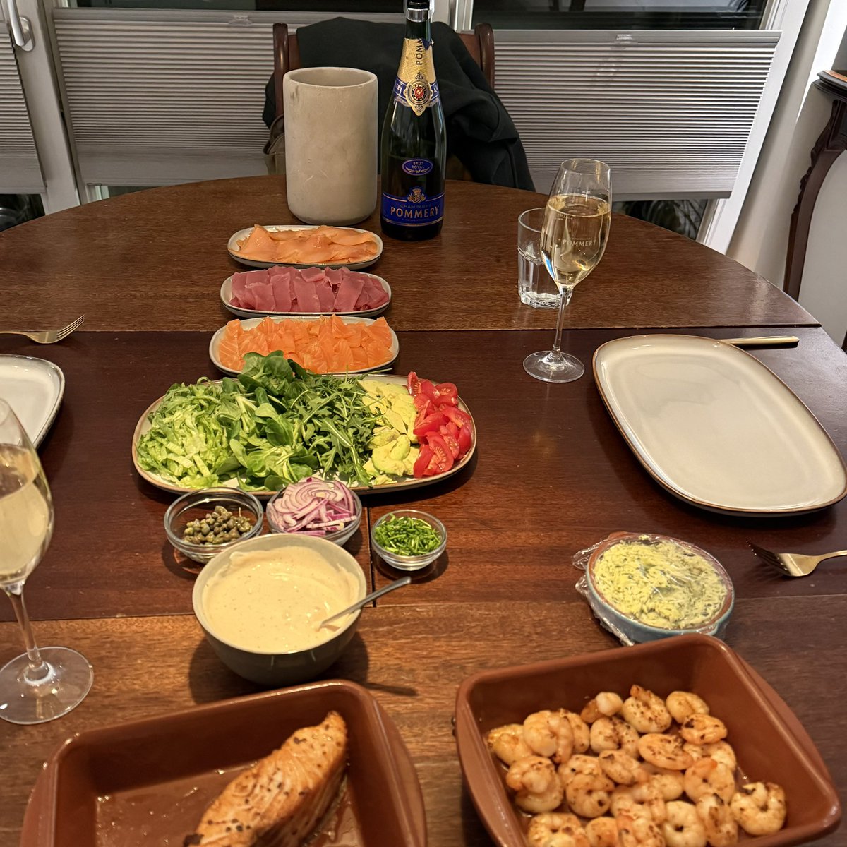 Edith van Montfort tweet media