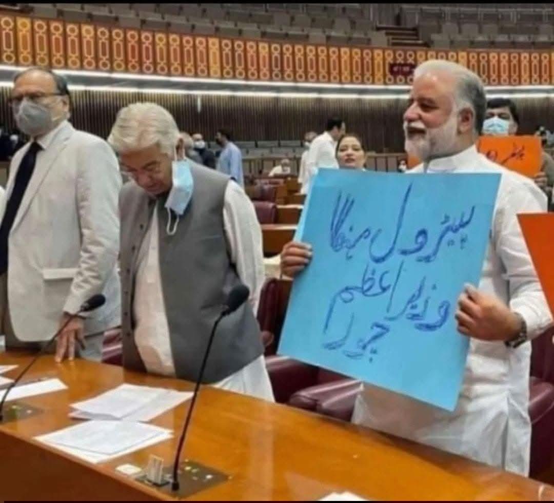 Imraن Khaن tweet media