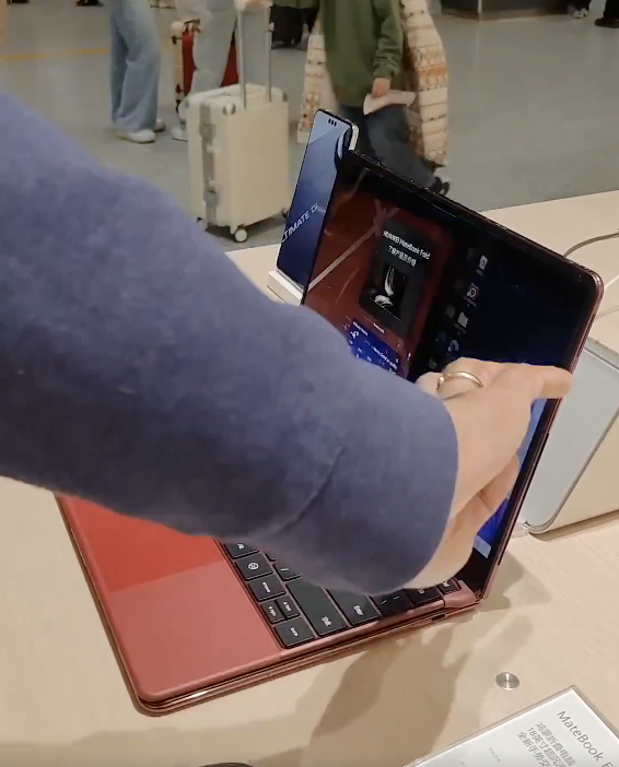 James 🌐 tweet media