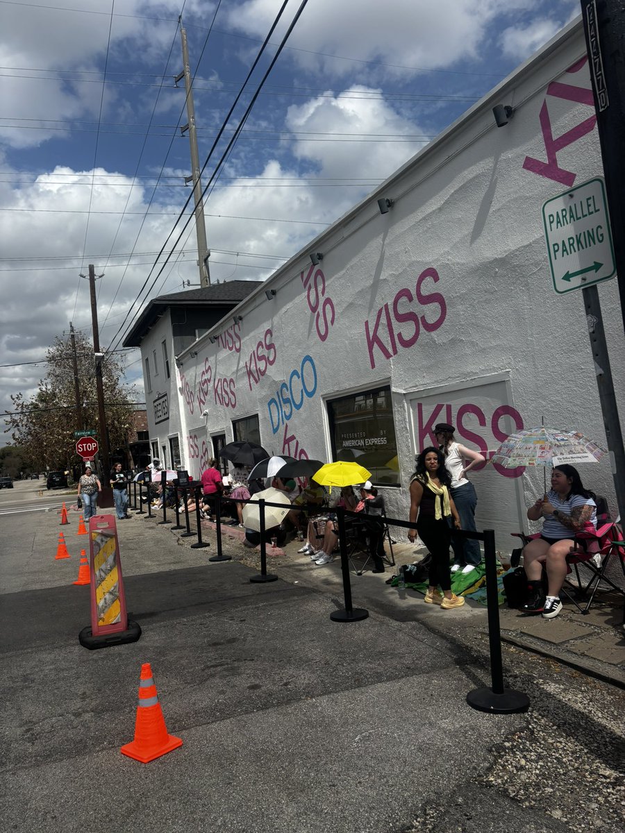 khloee 📸 tweet media