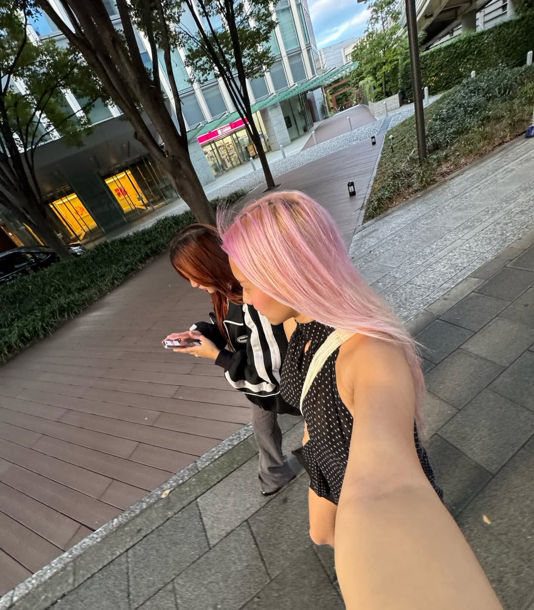 Vivana 🦋 tweet media