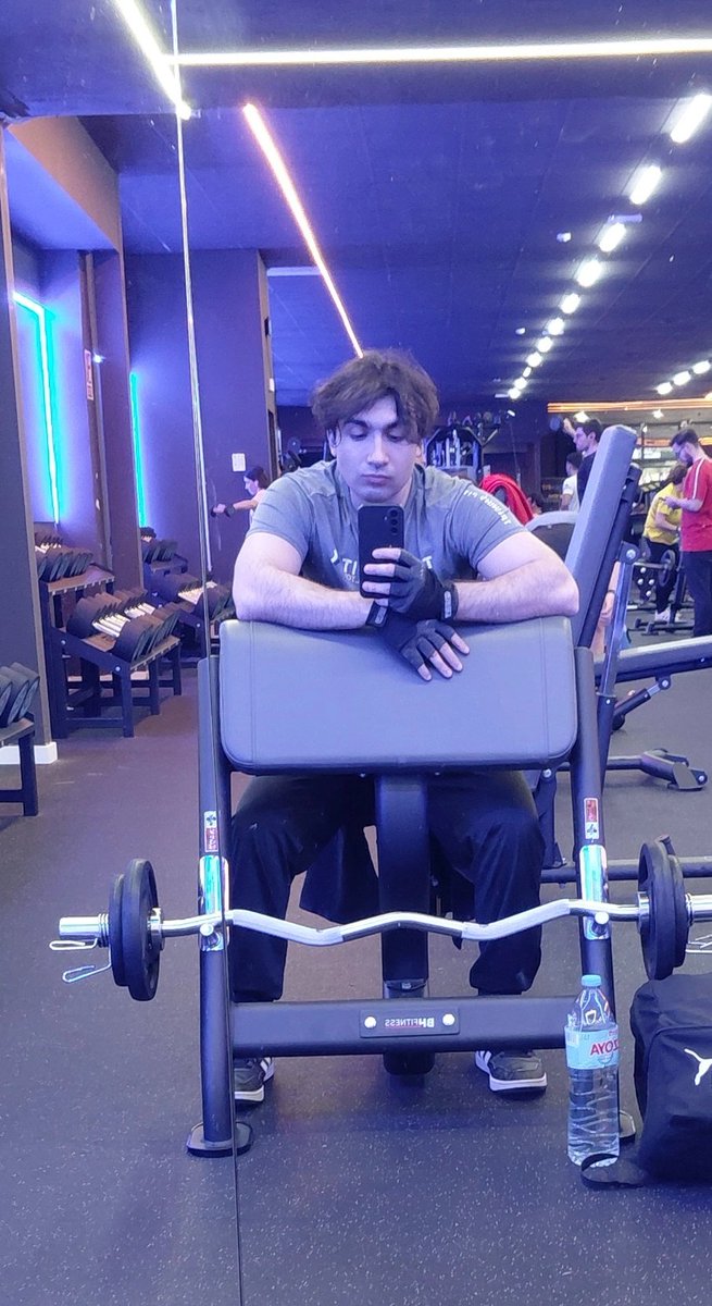 Yhuango 🌊 tweet media