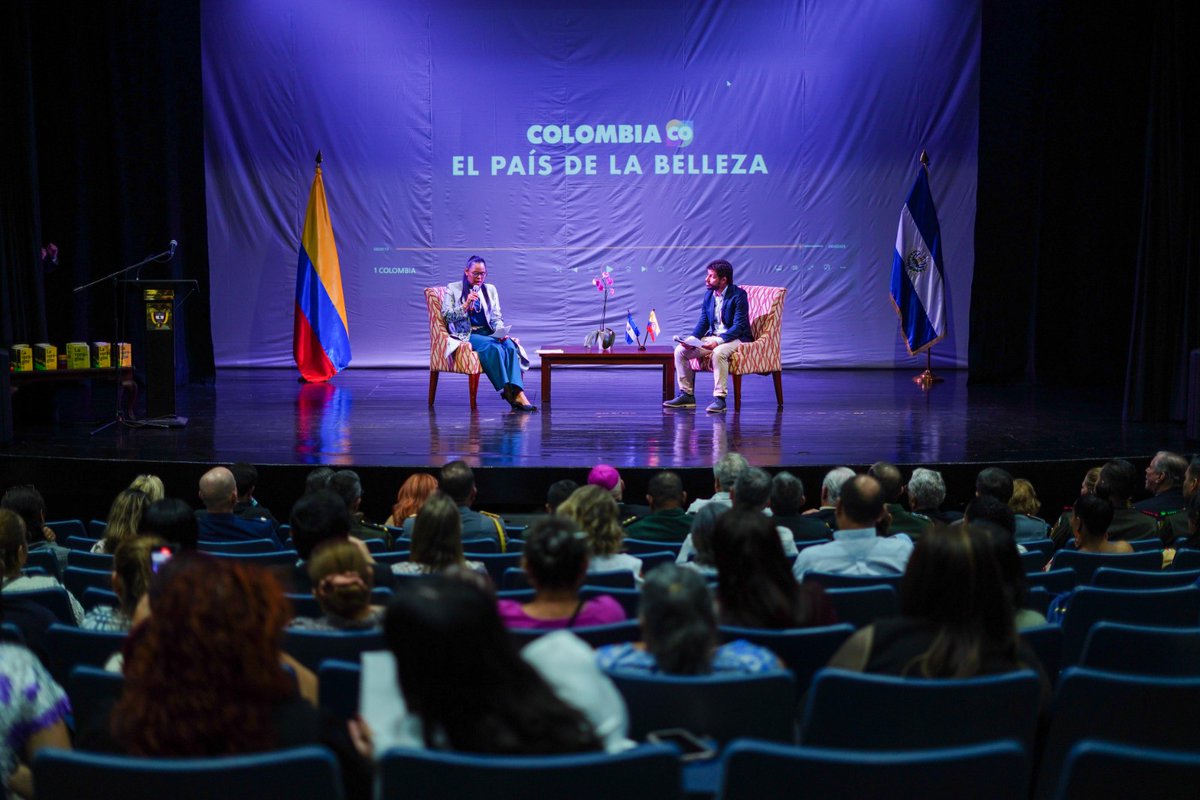 Embajada de Colombia en El Salvador tweet media