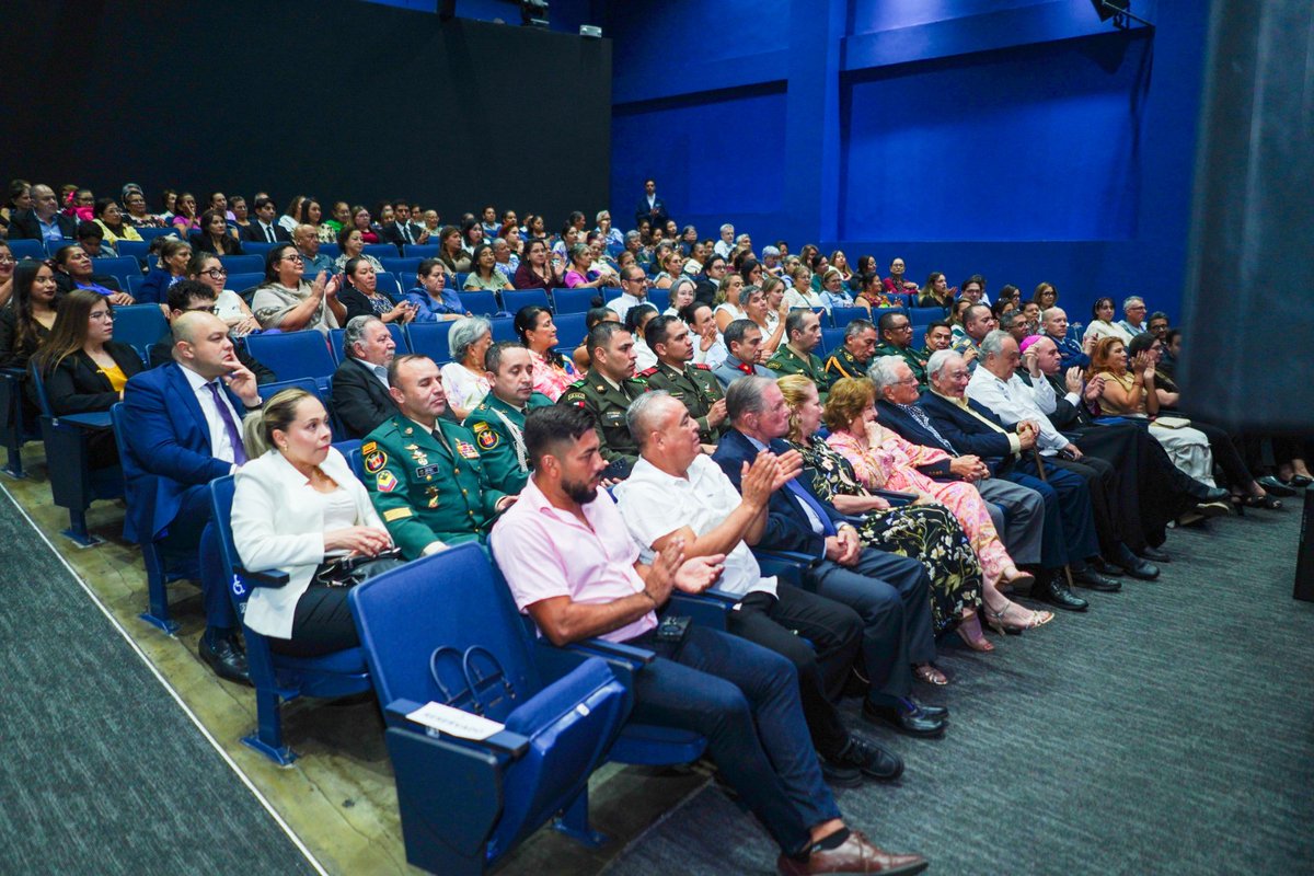 Embajada de Colombia en El Salvador tweet media
