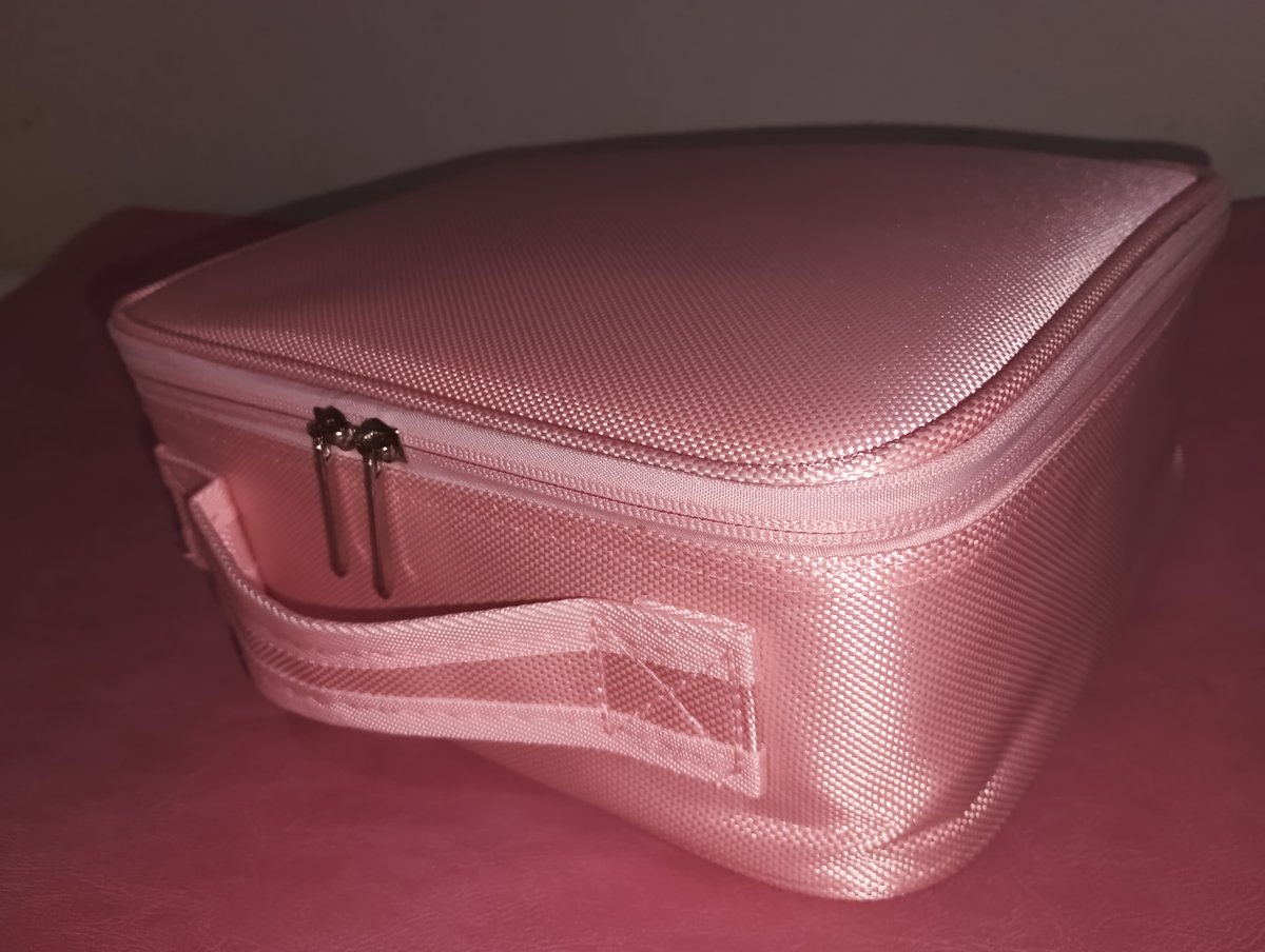 💋 Yesterday I received another awesome carrying case. This time from the Bulgarian company called VERK GROUP. Same design as the Soulima I have. I used it to put inside my Stimtec Neo unit and its accessories. It's awesome. I ❤️ it! #verkgroup #bulgaria #girls #women #ladies