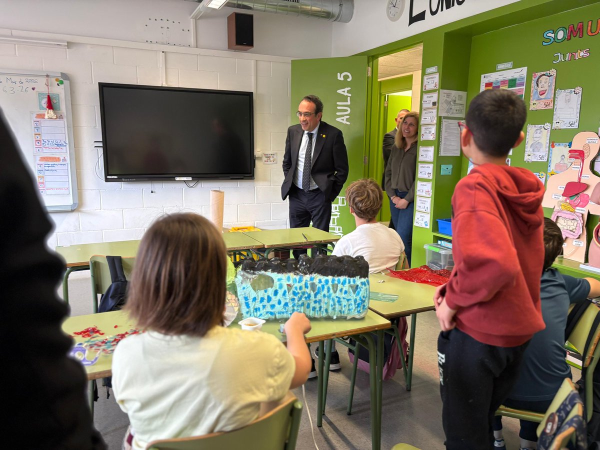 JuntsVLleida's tweet photo. Al Pla d’Urgell hem compartit una jornada top amb la trobada del MHpresident del @parlamentcat, @joseprull, amb alcaldes i regidors de @Junts_Impulsem

També ha fet visites institucionals a Miralcamp, Sidamon, Castellnou i Linyola, escoltant els ajuntaments i compartint projectes https://t.co/QCBBjR0NMU