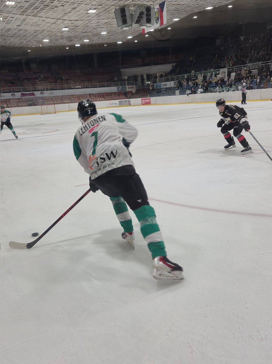 Stadium trips tweet media