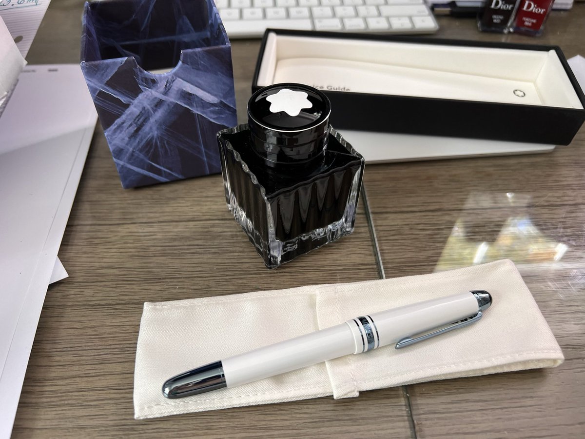 Lava Witch 🌋🇺🇸🇳🇱🐦 tweet media