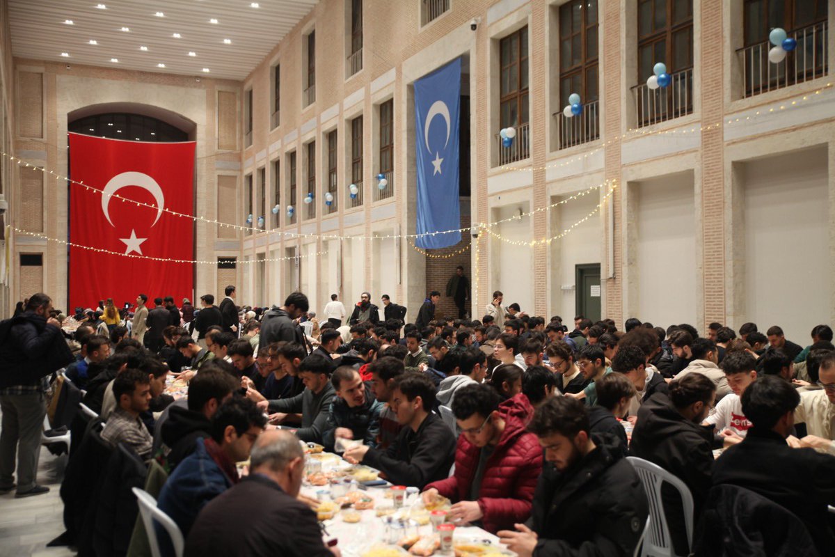 kampusbeyazit's tweet photo. Beyazıt Kardeşlik İftarı’26 |  15 Ramazan 1447 https://t.co/l2ps2JPwx6