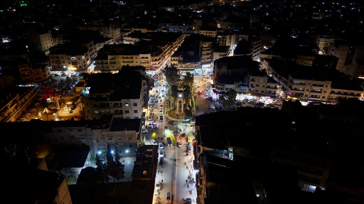 QalaatAlMudiq's tweet image. #Syria: the former capital of anti-Assad resistance - #Idlib - tonight.