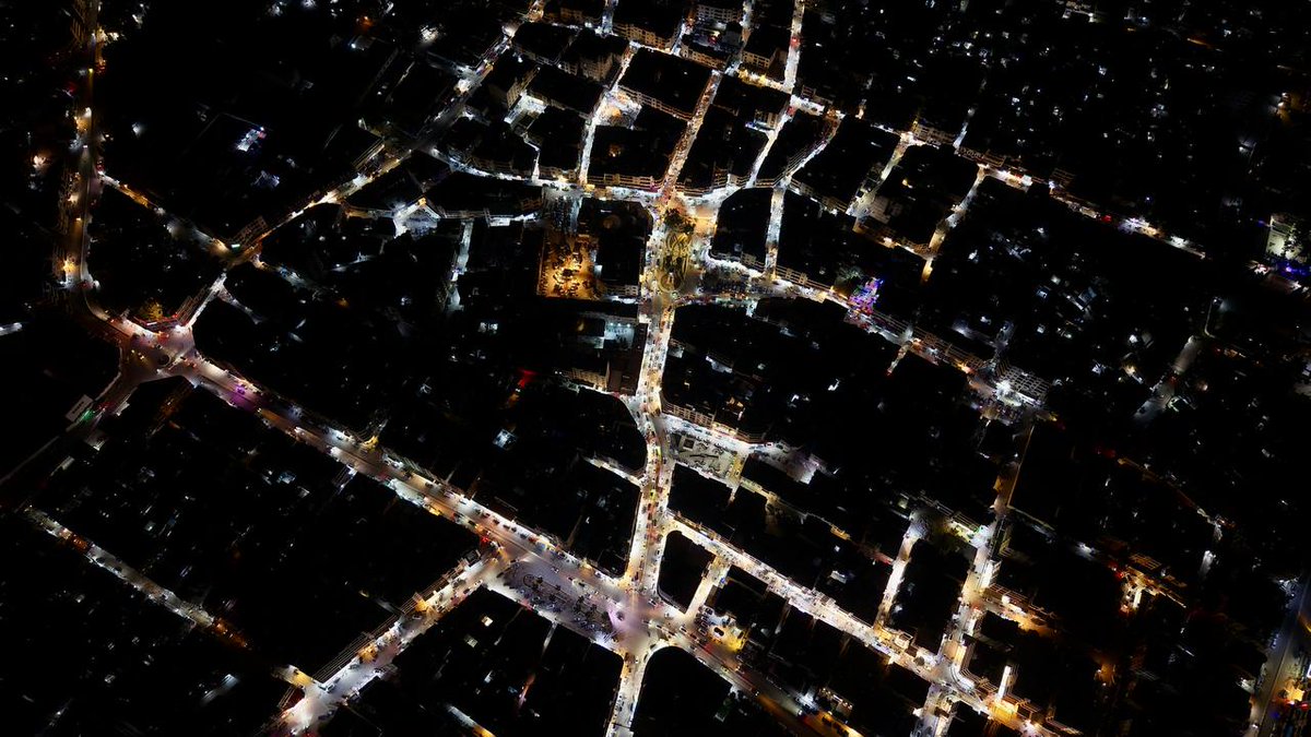 QalaatAlMudiq's tweet image. #Syria: the former capital of anti-Assad resistance - #Idlib - tonight.