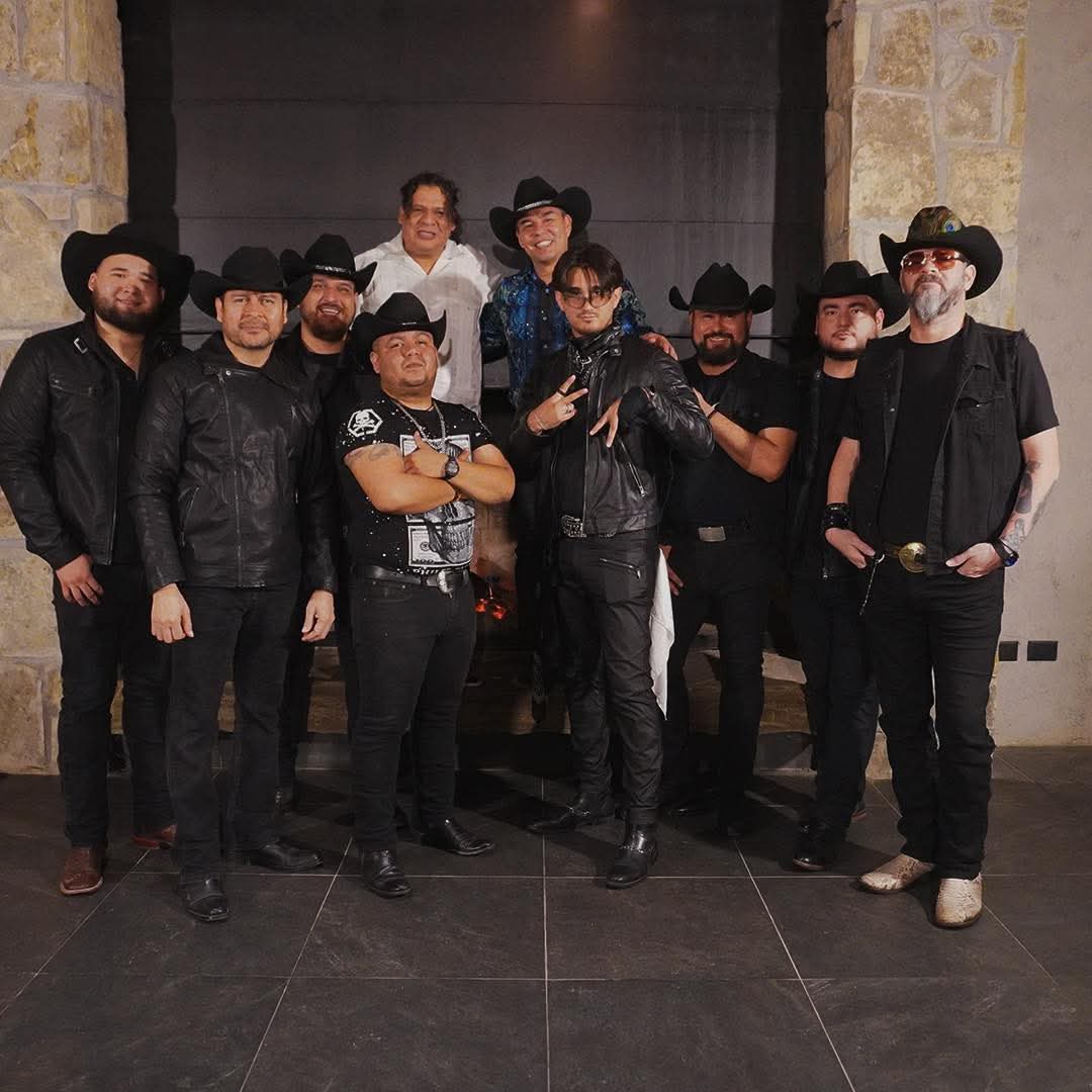 VERBENAPOPULAR's tweet photo. Escucha hiereme con grupo vaquero y Juancho de #laverbenapopular 🇲🇽🎸😎🤟 en Spotify y el video en Youtube https://t.co/nUu9JaUpMg