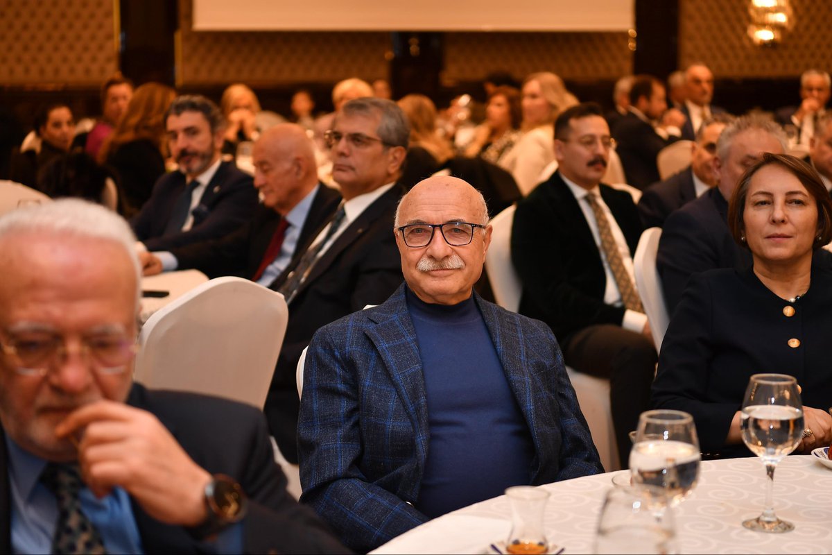 mvitamer's tweet photo. Ankara’da Kayseri İli Yardım Derneğinin iftar programına katıldık. Kayserili bürokratlarla birlikte iftar yapma mutluluğuna etiştiktik . Emeği geçen başta başkanımız Eyüp Bülent Conağası olmak üzere yönetime teşekkür ediyorum… https://t.co/Bb7NYuEOcV