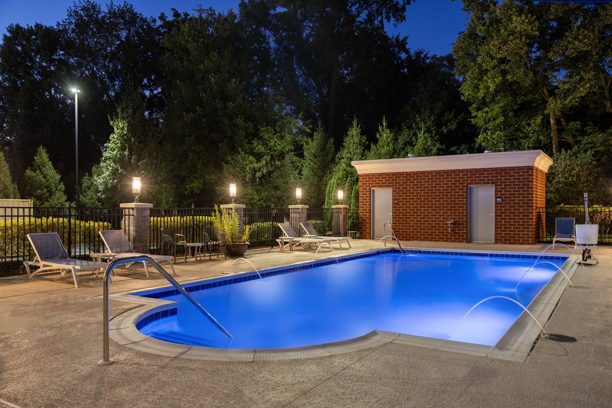 khsaaevents's tweet image. Score a winning stay for the tournaments! 🏆 Book your room now at Hampton Inn Lexington Medical Center/UK for comfort and convenience—don’t miss out! 

Book Now at bit.ly/45NUhnA #StayHampton #GameTime #KHSAAProudPartner