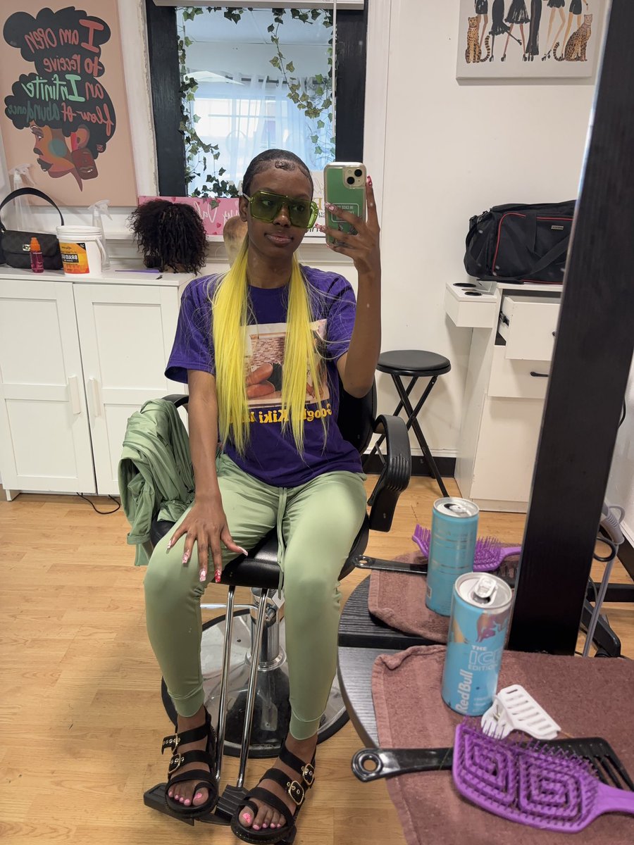 KikiMarieTV's tweet image. Chic Beauty Collective 🌻
Tampa, FL 🌴🌞

#UniversalOrlandoResort #MardiGras #ChicBeautyCollective #Tampa #Florida

youtube.com/live/vnpxOhEIg…