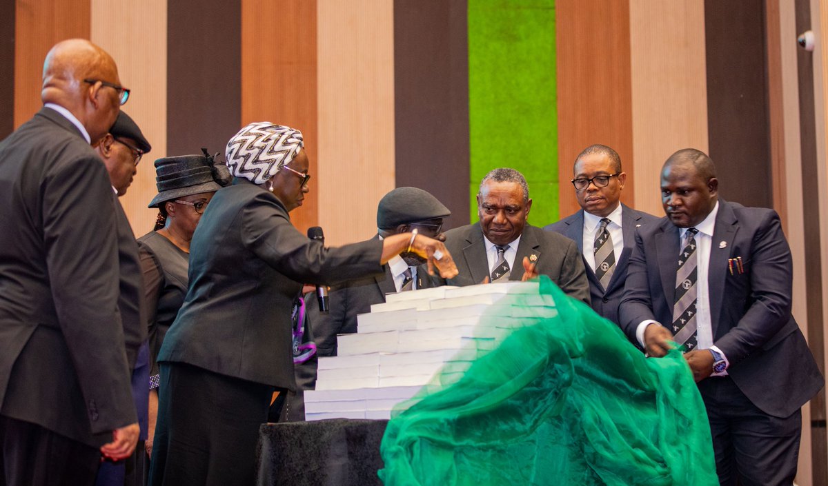 NigBarAssoc's tweet photo. “Beyond the Call to Bar: NBA President Speaks on Shaping the Future of Nigeria’s Legal Profession” 

The President of the Nigerian Bar Association (NBA),  @afamosigwe Mazi Afam Osigwe, SAN, attended the 2nd Annual Lecture of the Body of Benchers and the Public Presentation of the Report of the Directions of the Legal Practitioners Disciplinary Committee (LPDC), where he delivered a goodwill message highlighting key issues affecting the legal profession and the future of young lawyers in Nigeria.

In his remarks, the NBA President drew attention to the increasing number of new entrants into the legal profession, noting that over 10,000 lawyers were called to the Nigerian Bar in the past year alone. He observed that while this milestone reflects the continued growth of the profession, it also raises important questions about the future of these young lawyers and the opportunities available to them. According to him, many newly admitted lawyers remain uncertain about what the profession holds for them, making it imperative for institutions within the legal ecosystem to provide guidance, structure, and opportunities that will enable them to thrive.

He stated that the theme of the lecture, “Body of Benchers: Beyond the Call to Bar,” was both timely and thought-provoking, as it calls for deeper reflection on the evolving responsibilities of the Body of Benchers in shaping the future of the profession. The NBA President emphasized that the work of the Body of Benchers does not end with the ceremonial call to the Bar; rather, it extends to ensuring that the legal profession remains vibrant, inclusive, and responsive to the realities faced by practitioners across the country.

Mazi Afam Osigwe, SAN, also underscored the importance of the continued partnership between the Nigerian Bar Association and the Body of Benchers in strengthening professional standards and institutional frameworks governing legal practice in Nigeria. In this regard, he expressed appreciation for the constructive collaboration between the Body of Benchers, the NBA, and the Office of the Attorney-General of the Federation in the ongoing efforts to amend the Legal Practitioners Act, noting that such cooperation demonstrates a shared commitment to modernizing the regulatory framework of the legal profession.

The NBA President further acknowledged the significance of the Directions of the Legal Practitioners Disciplinary Committee, describing them as an important instrument for strengthening professional discipline and guiding legal practitioners on the ethical standards expected of members of the Bar. He noted that maintaining integrity and accountability within the profession is critical to sustaining public confidence in the administration of justice.

He concluded by expressing optimism that the lecture would stimulate robust and forward-looking discussions that would further strengthen the role of the Body of Benchers in advancing the legal profession in Nigeria. According to him, engagements of this nature provide an important platform for reflection, reform, and collaboration among key stakeholders within the justice sector.

The event brought together eminent members of the Bench and Bar, senior legal practitioners, regulators of the profession, and other stakeholders committed to promoting excellence, discipline, and institutional development within Nigeria’s legal profession.