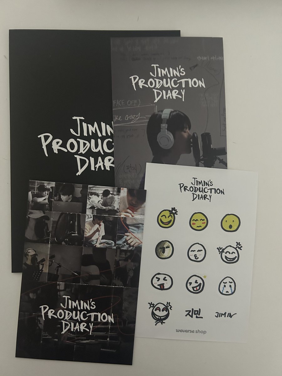 koomicollector's tweet photo. photofolio - 120
production diary - 40
muse serenade - 80
muse blooming - 80
muse weverse - 40

todos estão apenas sem photocards

vendo venda jimin bts album https://t.co/oCIVyAGD9Y