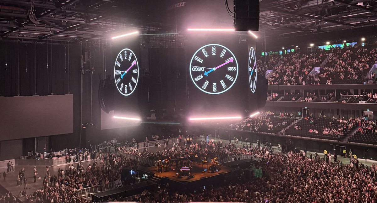 1D_Updates_BR's tweet image. O palco do One Night Only do “Kiss All The Time. Disco, Occasionally.” hoje (06/03/2026) no Co-op Live em Manchester, na Inglaterra. 

#ONOManchester #OneNightOnlyManchester
#KATTDOManchester