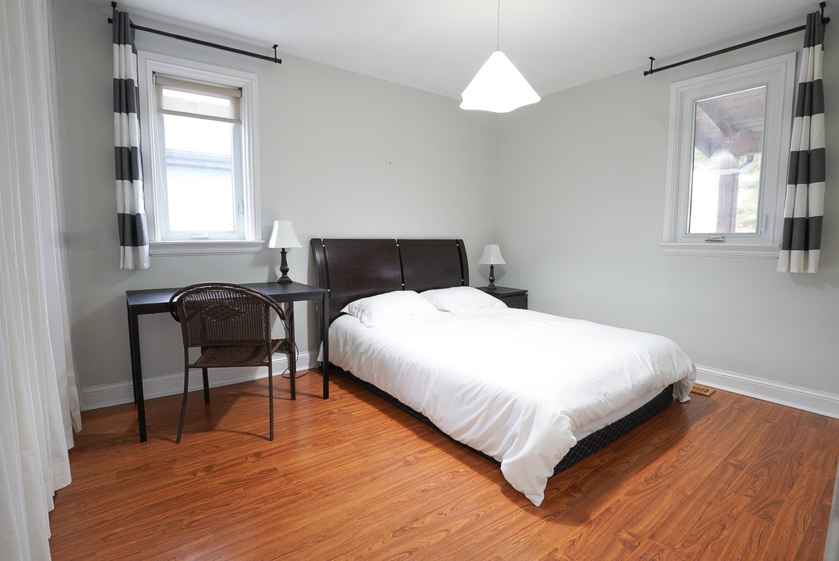 CochraneCountry's tweet photo. Just Listed! 106 Phillip Ave $849,900 MLS E12855260

Open House: Thursday, March 12th, 11:30 am-1:00pm

#CochraneCountry #JustListed #Scarborough #Toronto #Bluffs #Cliffside #forsale #bungalow https://t.co/cgY1SzxRbL