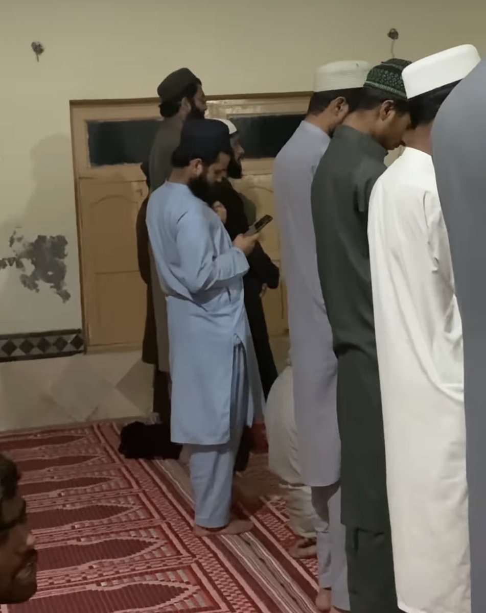 ایسے کونسے ضروری میسیجز ہو سکتے ہیں؟🤔