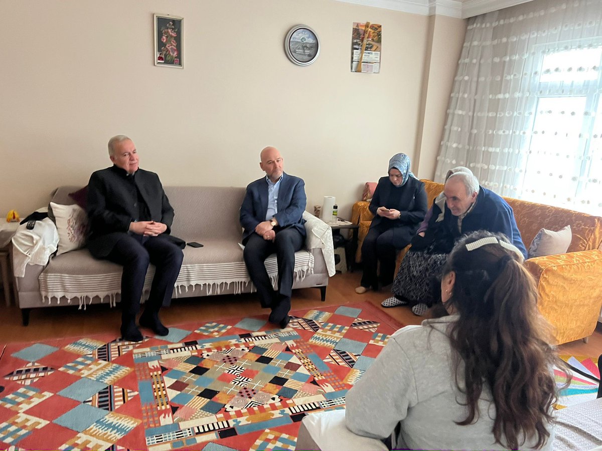 akkadingop's tweet photo. Önceki dönem İçişleri Bakanımız  Süleyman Soylu ile birlikte Fevziçakmak Mahallemizde Tan, Demir, Süren, Yıldız ve Sayan ailelerinin hanelerine misafir olduk.

Nazik misafirperverlikleri ve hoş sohbetleri için kendilerine teşekkür ediyoruz.

#BirOlmakRuhumuzdaVar https://t.co/8cUT63m9ZA