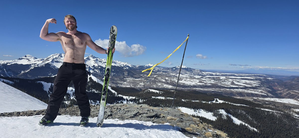 swellmacks's tweet image. happy #flexfriday from way up here