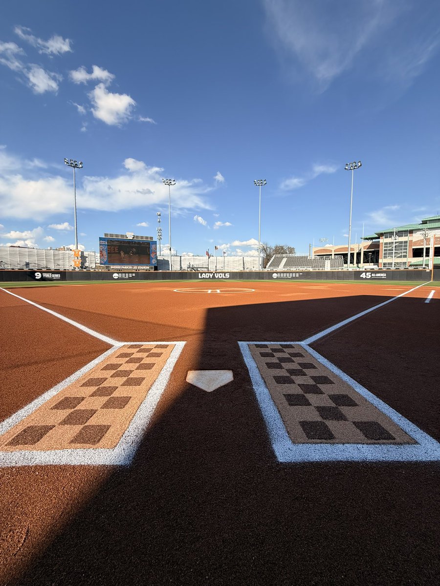 Vol_Softball's tweet photo. about that time ⏳ https://t.co/nDNmlvZPdp