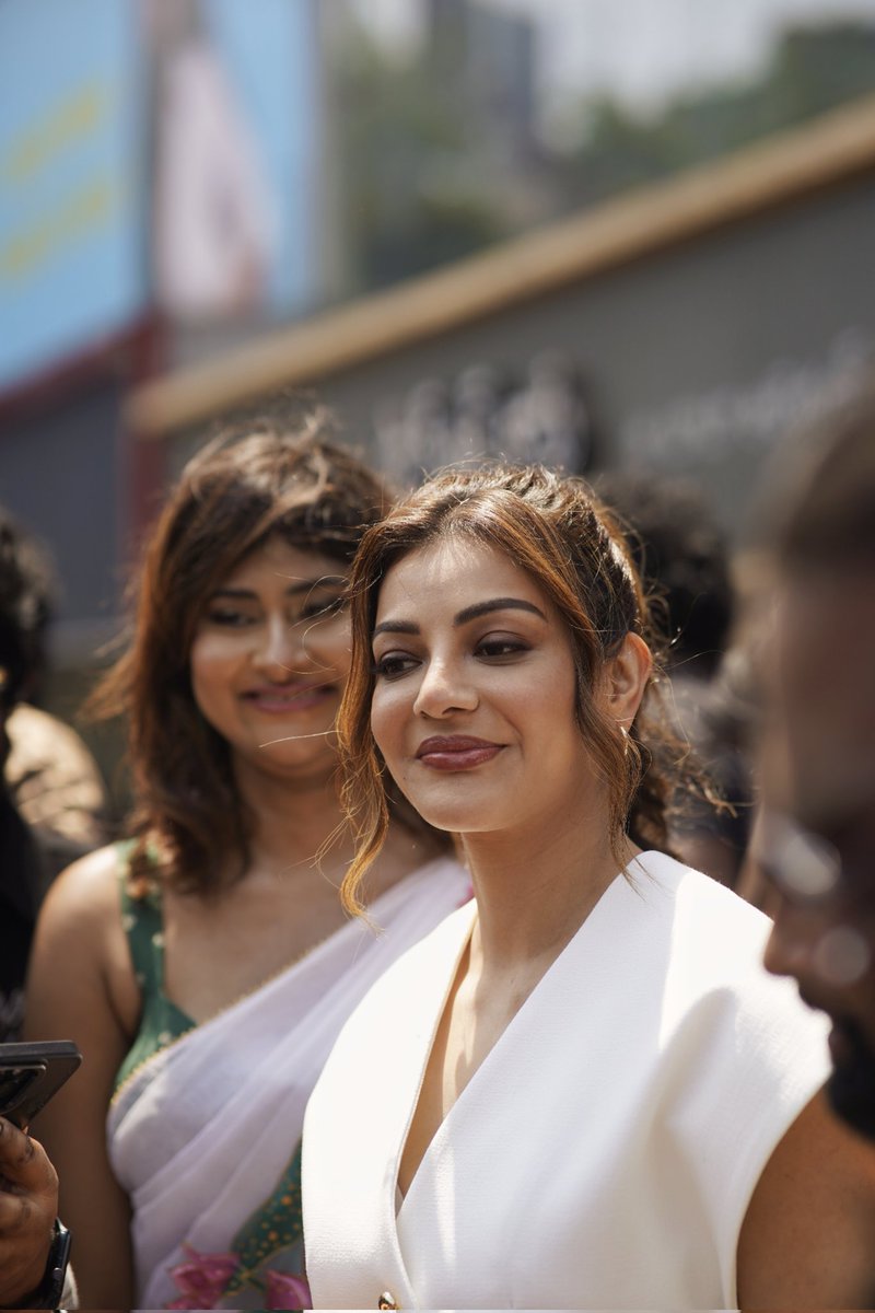 beingyaswanth's tweet photo. @MsKajalAggarwal ❤️  pictures clicked by me , for inauguration of #hiyya_jailmandi #vizag #KajalAggarwal #actress https://t.co/GLMfjlrdVU