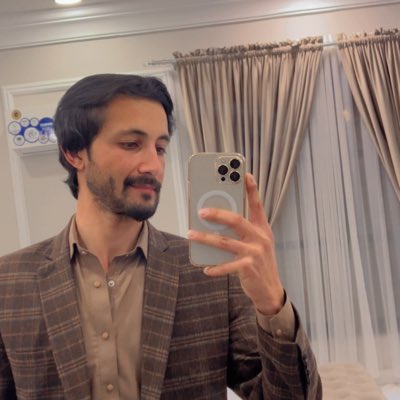 nadeem_loyal's tweet photo. #NewProfilePic https://t.co/XjTrXPTF2A