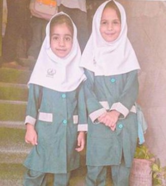 دانش آموز جاویدنام «فاطمه یزدان پناه»
دانش آموز جاویدنام « اسرا فرحی زاده» 
دوستان صمیمی هم بودند،
 و هر دو اهل توابع میناب.

Two best friends 
Fatemeh YazdanPanah
Earsa FarahiZadeh
Both from Rural Minab

#میناب 
#MinabSchool
#Balochistan