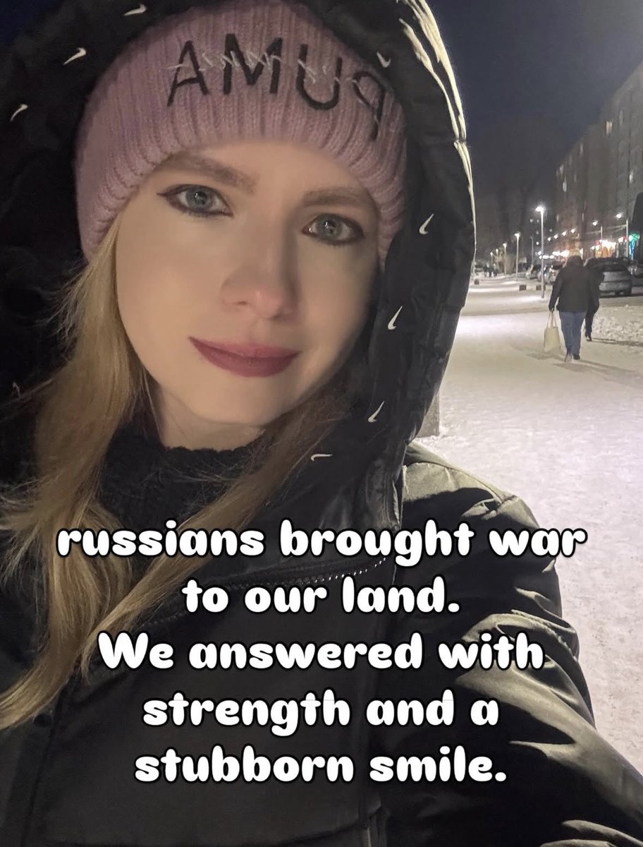 angelshalagina's tweet image. russians brought war to our land.
We answered with strength and a stubborn smile.
#ukraine #ukrainerussiawar #ukrainians #war #ukraineunderattack
