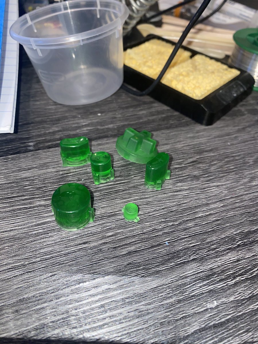 LloydTheHuman tweet media