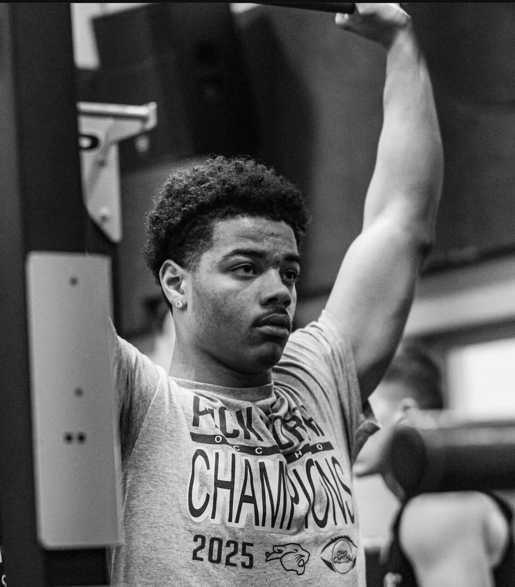 pnfootball's tweet photo. Rise &amp; Grind. 

#WeArePN #TheGoldStandard https://t.co/wC5BPbxVni