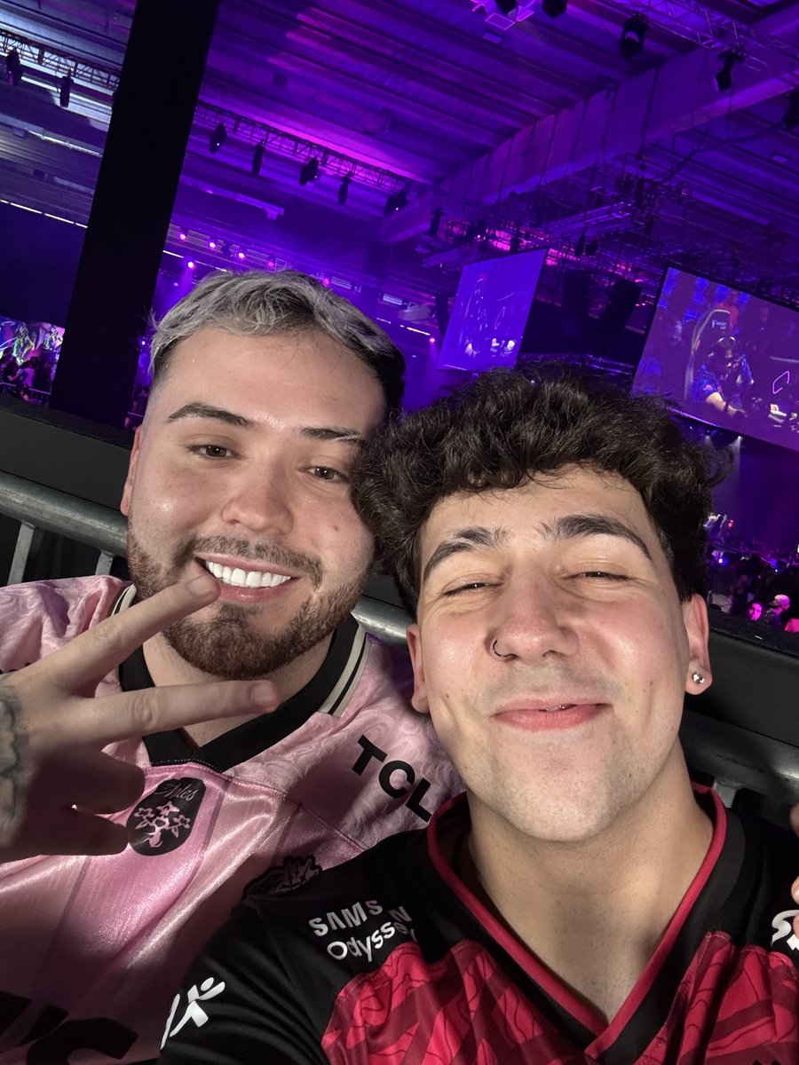 El encuentro más esperado, mi sangre mi hermanito <a href="/keznitdeuS/">keznitzim</a>