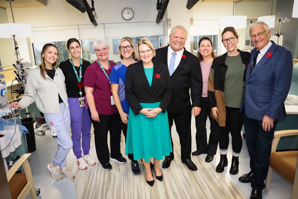 SylviaJonesMPP's tweet photo. Happy #InternationalWomensDay!

It is truly an honour getting to meet the incredible women who make up Ontario's world-class health care workforce. Thank you for providing compassionate care to families and communities in every corner of our province. https://t.co/D1axwbRPTz