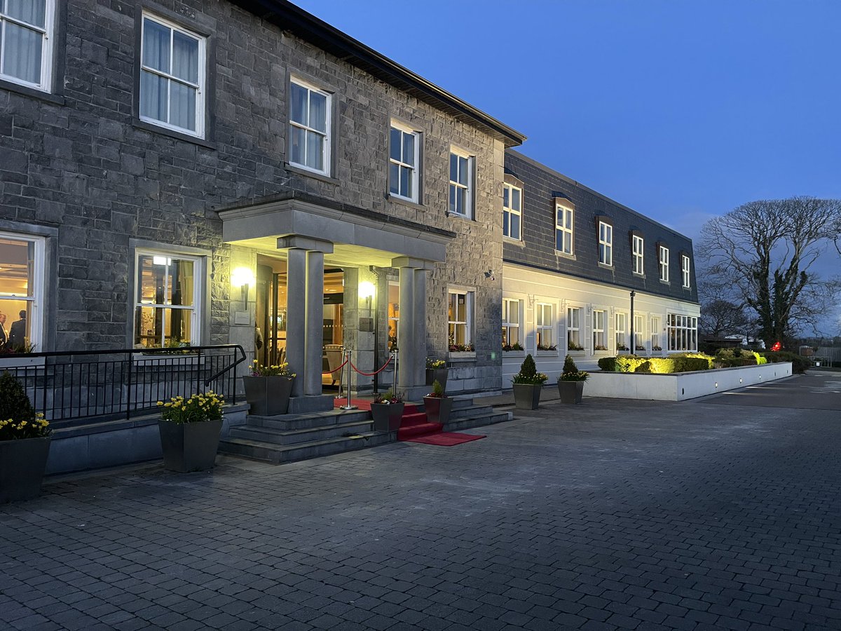 SligoChamber's tweet photo. Our 2026 Business Excellence Awards dinner is now underway here at the @SligoRadisson

We wish to thank all the management and staff here at the hotel for their warm welcome for all our guests this evening and for their support in the running of the event.

#RadissonBlu #Sligo https://t.co/qOGyNG2ypd