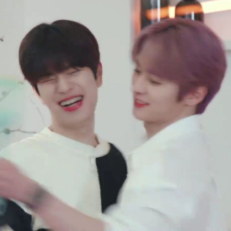 seungelical's tweet photo. #2min so happy together (⁠/⁠^⁠-⁠^⁠(⁠^⁠ ⁠^⁠*⁠)⁠/ https://t.co/86lKewTnBW