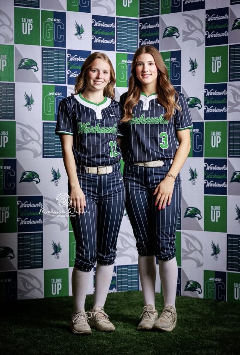 GCHSSOFTBA63195's tweet photo. Warhawks Media Day!  🥎📸 https://t.co/F8S3oNvGnJ