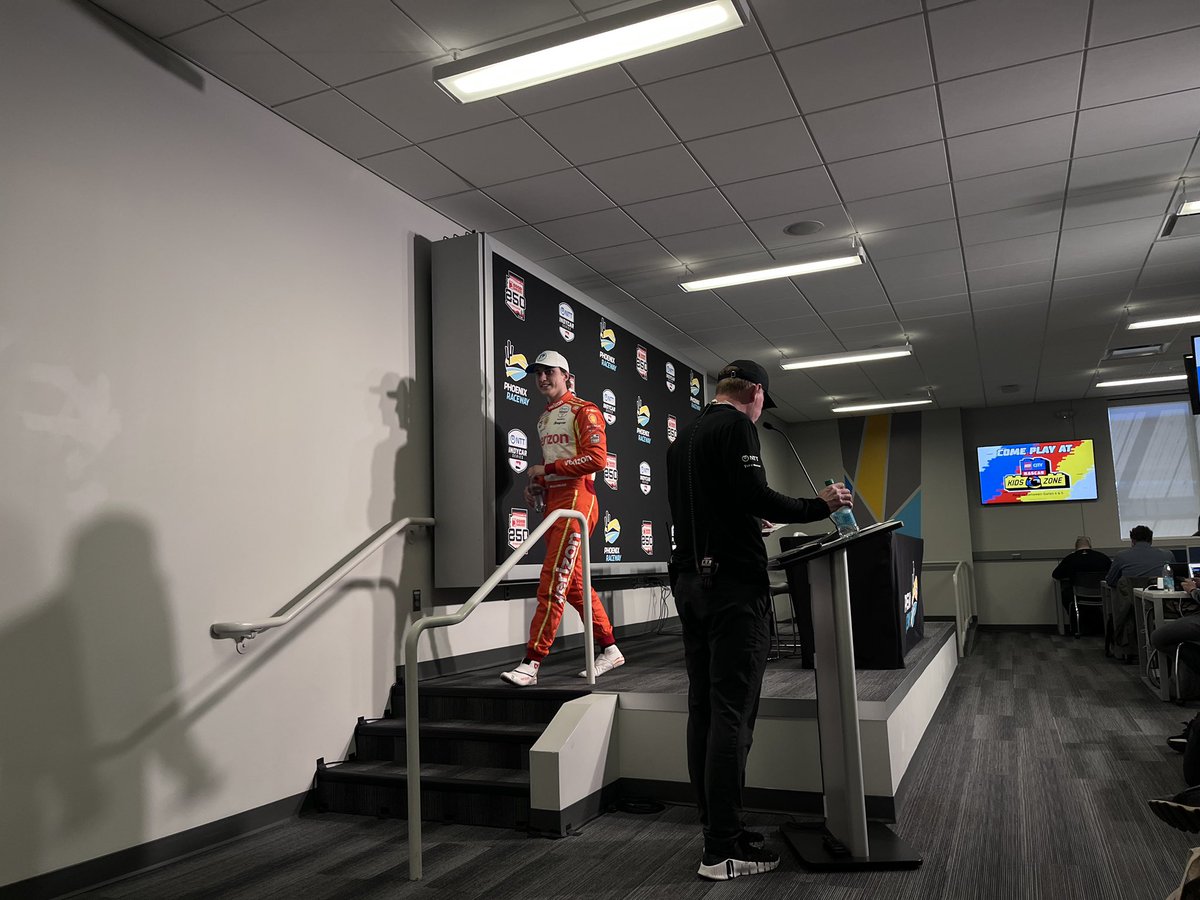 Bryan Adams tweet media