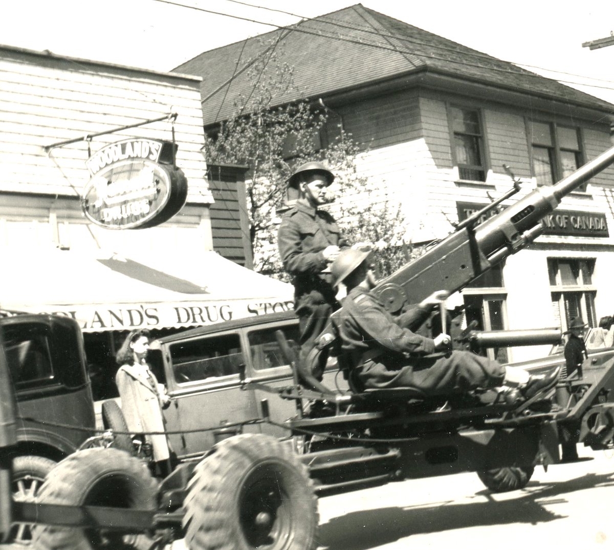 Canadian & British Photos & Postcards tweet media